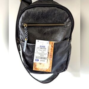 NWT Sling Faux Leather Purse lots of pockets and space